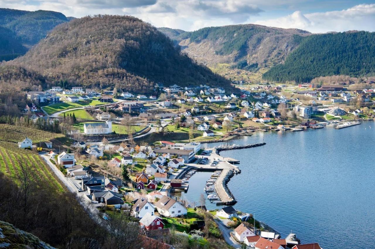 Puntsnes Apartmen Hjelmeland Exteriör bild