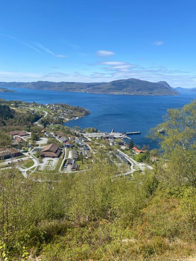 Puntsnes Apartmen Hjelmeland Exteriör bild